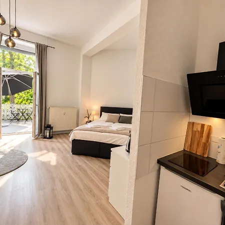 Cozy-livings Altbau Mit Terrasse Und Kueche Am Stadtpark Appartement *