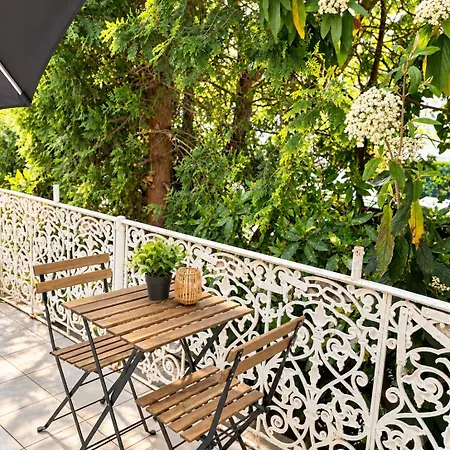 Cozy-livings Altbau Mit Terrasse Und Kueche Am Stadtpark