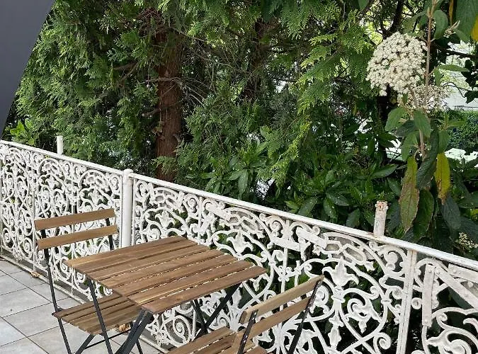 Cozy-livings Altbau Mit Terrasse Und Küche Am Stadtpark Apartment